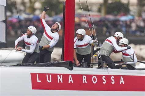 luna rossa team.